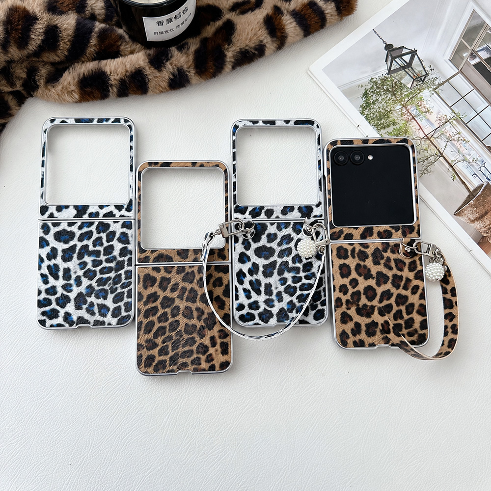 Phone Accessories Case - حافظة هاتف قابلة للطي بطبعة جلد